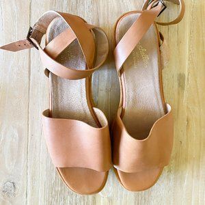 Seychelles Suede Platform Sandals, Size 8.5, Camel